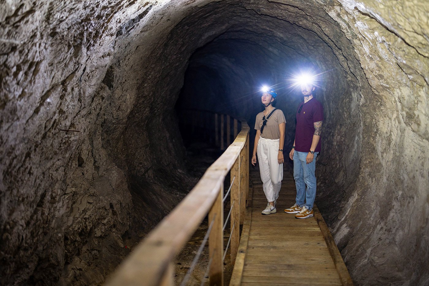 Ein Besuch im Tunnel unter der Festung Kluže