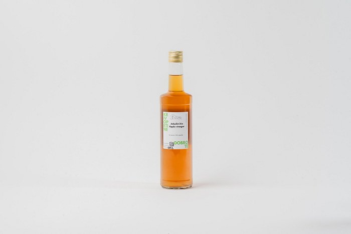 Škvor Homestead • Krivopeta\'s apple vinegar • Soča Valley Finest
