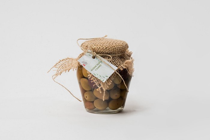 Pickled olives in brine